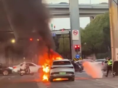 汽车自燃是怎么回事_车辆自燃的常见原因与预防措施