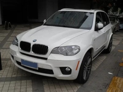 2026年市场现状：从“豪华标杆”到“万元级大玩具”