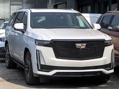 凯迪拉克凯雷德评测_09款豪华SUV真实用车体验分享