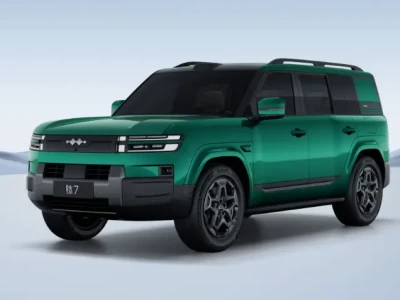 捷途旅行者C-DM vs 方程豹钛7：20万级"方盒子"SUV终极之战，谁才是你的"诗和远方"？