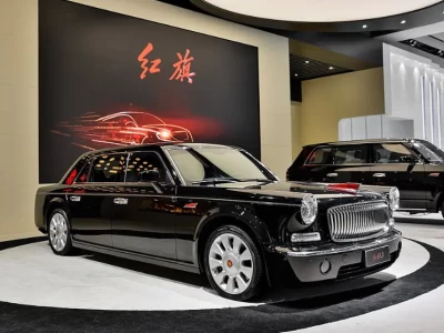 2026深度解析：红旗汽车如何从“神坛图腾”进化为中国高端市场的“硬通货”？