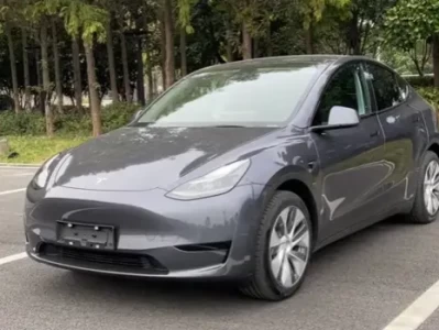 特斯拉Model Y冷光银车漆_标配取消后你需要知道的变化