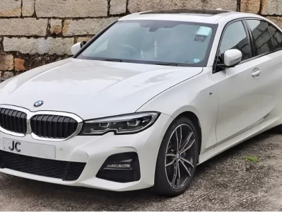 宝马330i怎么样_深度评测这款运动轿车的真实体验