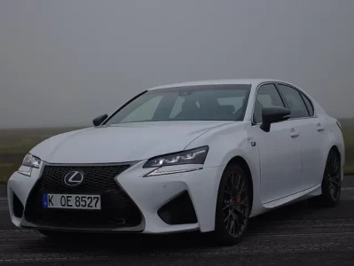 被低估的东瀛“老炮儿”：雷克萨斯GS F，何以在涡轮时代坚守自吸荣光，并有望成为明日经典？