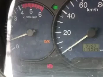 汽车仪表svs灯亮了是什么意思_SVS故障灯亮起的真正含义解析