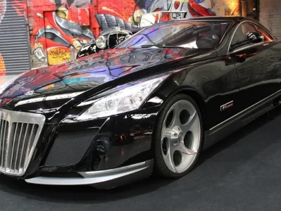 迈巴赫Exelero_豪华超跑的极致性能与奢华体验