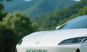 上海绿牌最新政策_2025年新能源汽车牌照申领指南