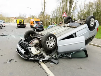 交通事故案例反思_从真实案例看安全驾驶的重要性