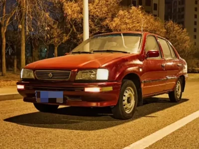 夏利7101u是什么车_揭秘这款经典国民轿车的传奇故事