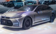 丰田皇冠轿车_2022款黑色经典车型全面解析