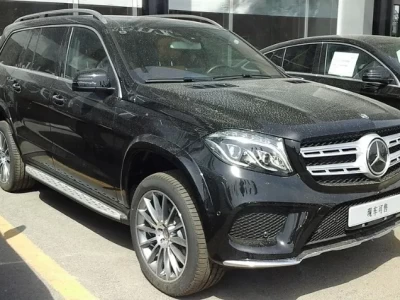 七座越野车_奔驰大空间SUV家庭出行首选