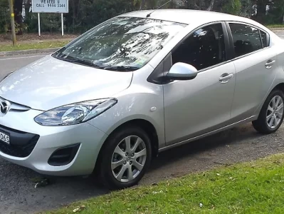 2万块买台“驾驶者之车”？这台停产的二手小钢炮，可能是代步的“最优解”