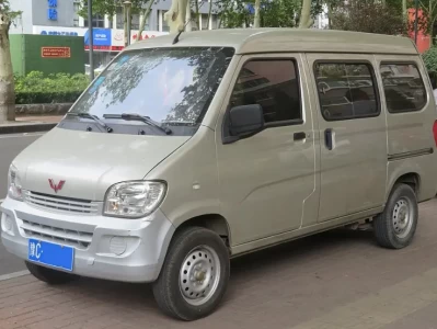 五菱之光6400c3参数_详细配置解析与实用性能全面评测