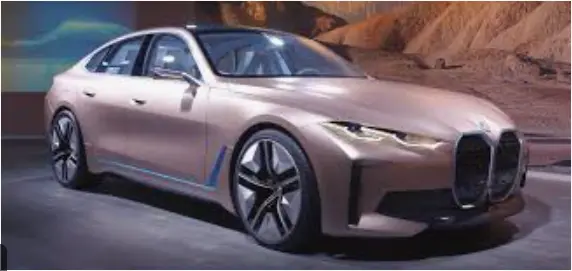 BMW Concept i4 概念车_未来电动轿跑的惊艳设计解析 第1张