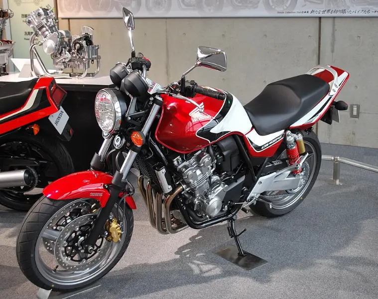 本田cb400_本田cb400f最新价格与车型解析 第1张