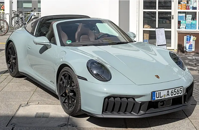 保时捷911新款车型_2025年最新款保时捷跑车解析 第1张