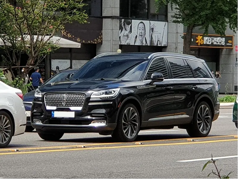 2022款林肯冒险家_豪华SUV参数配置全面解析 第1张