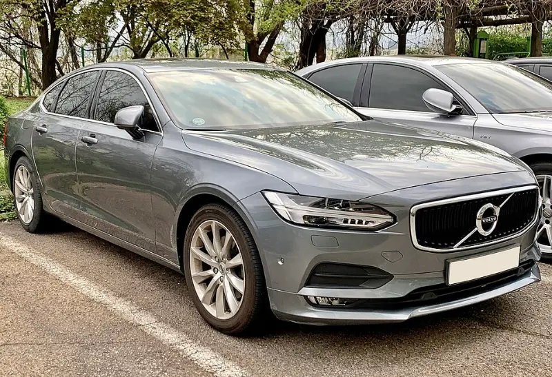 沃尔沃S90这么安全又豪华的车，现在价格都打到30万以下了？ 第1张