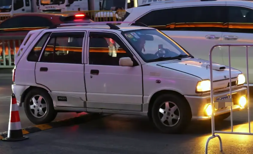奥拓快乐王子_那些年我们一起追过的小型神车 第1张