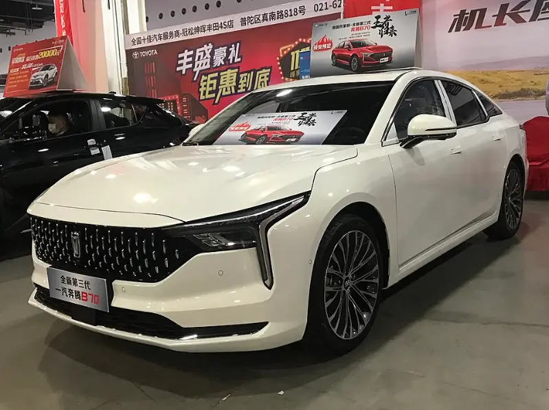 奔腾B70全面评测_2025款车型真实体验与性能解析 第1张