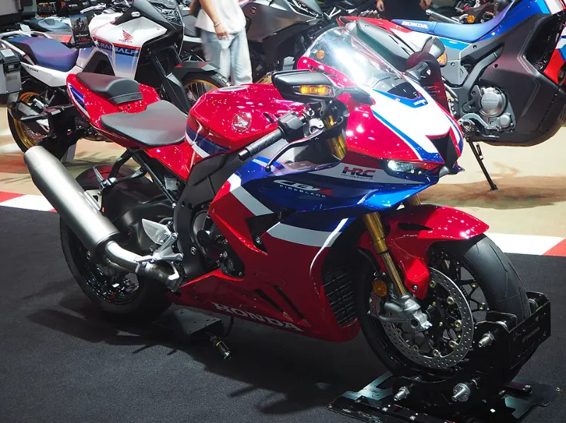 本田CBR1000价格_2025款本田火刃最新报价大揭秘 第1张