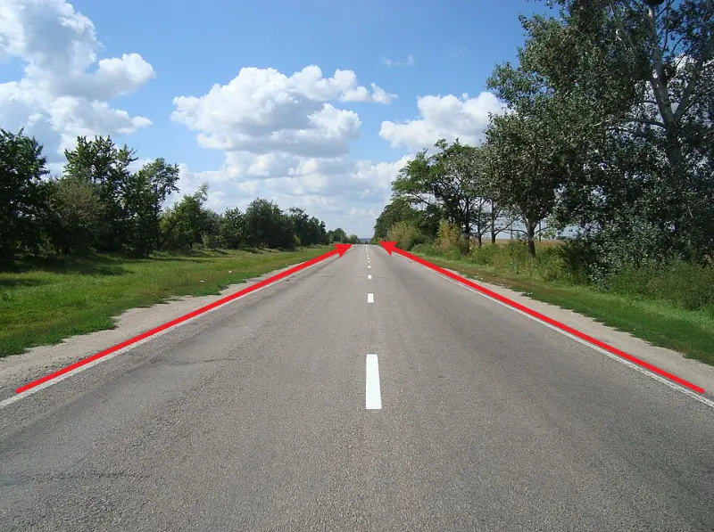 路肩是什么意思_开车新手必知的道路边缘区域解析 第1张