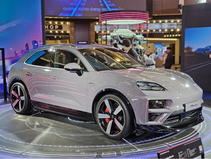 盘点全球加速最迅猛的5款“平民”电动神车 第3张