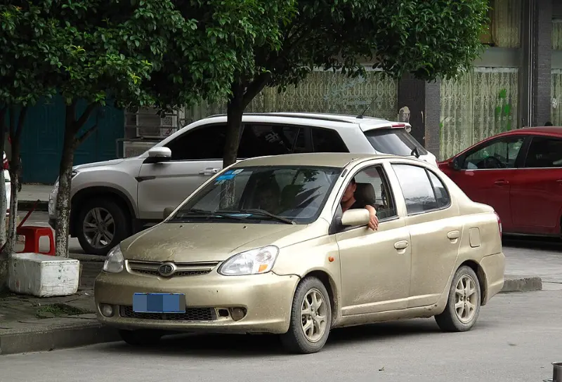 一汽威乐(FAW Vela):从“国民神车”到练手神器,2025年它还值多少钱? 第3张 一汽威乐(FAW Vela):从“国民神车”到练手神器,2025年它还值多少钱? 第3张