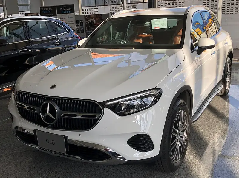 北京奔驰价格深度指南(最新版):从“落地价”到“养车坑”的全方位解析 第3张 北京奔驰价格深度指南(最新版):从“落地价”到“养车坑”的全方位解析 第3张