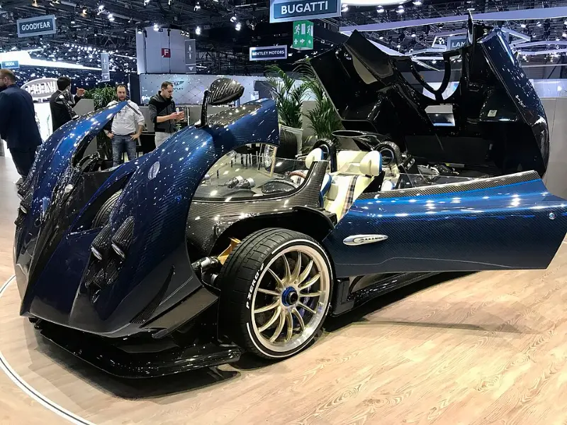 突破想象的极限：谁是2025年世界上最昂贵的豪车？ 第4张