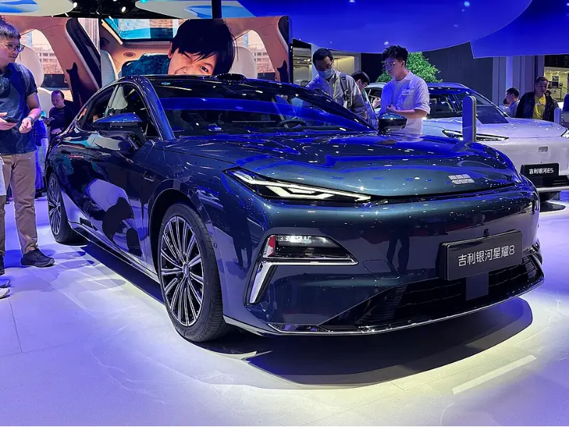 吉利银河E5真实用车报告:是“卷王”还是“虚标”?深度解析续航、空间与Flyme Auto体验 第2张 吉利银河E5真实用车报告:是“卷王”还是“虚标”?深度解析续航、空间与Flyme Auto体验 第2张