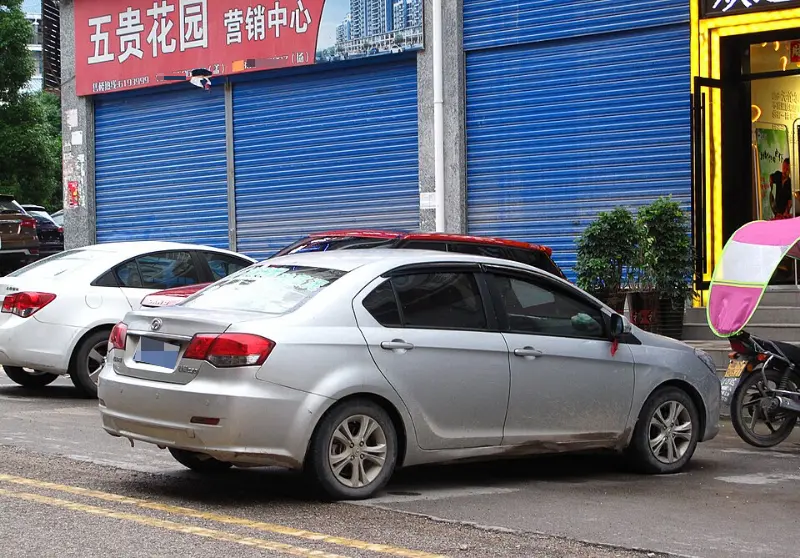 长城C30怎么样？2025年最新评价：经典家轿二手车首选，性价比高适合日常代步 第2张