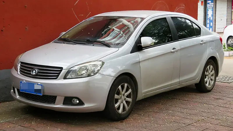 长城C30怎么样？2025年最新评价：经典家轿二手车首选，性价比高适合日常代步 第3张