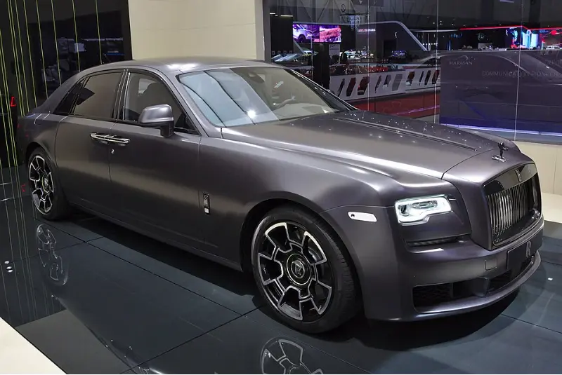 劳斯莱斯古思特（Rolls-Royce Ghost）全深度解析：以约驭博的工业巅峰，揭秘“移动行宫”的艺术与技术 第2张