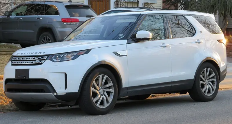 路虎发现：英国越野传奇的家庭守护者——2025款全解析与选购指南 第1张