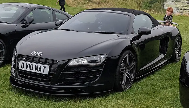 V10 的绝唱与浪漫：深入解析奥迪 R8 敞篷版（Spyder）——不仅是“钢铁侠”的座驾 第2张