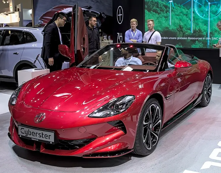 2025年敞篷车报价全攻略：从“国民神车”到百万超跑，圆你兜风梦要花多少钱？ 第2张