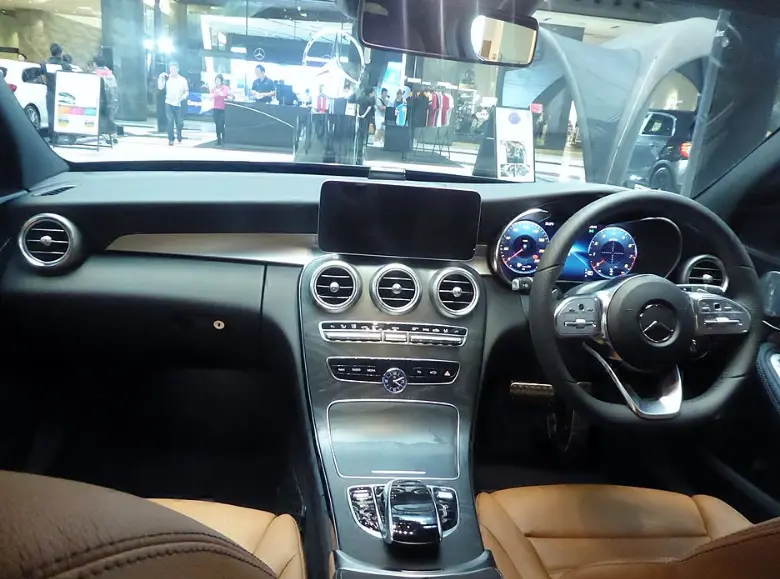 2025-2026款北京奔驰C200最新报价多少钱？北京地区裸车价落地价全解析 第2张