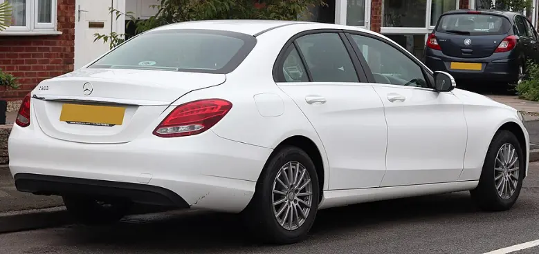 2025-2026款北京奔驰C200最新报价多少钱？北京地区裸车价落地价全解析 第3张