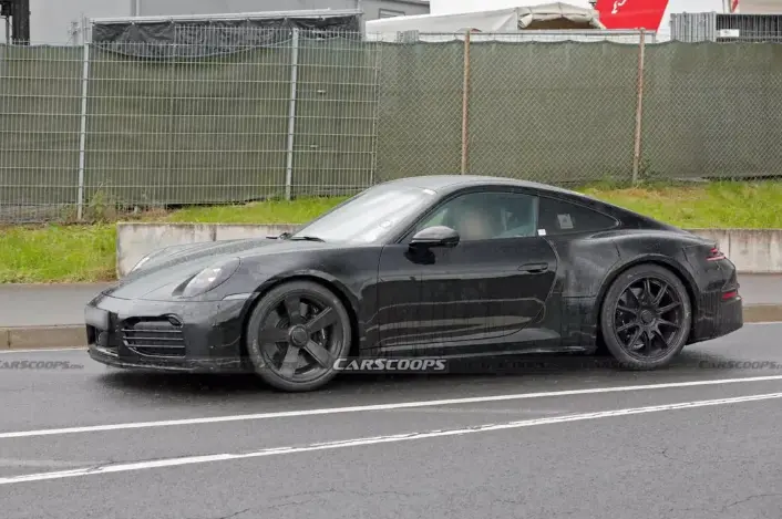 深度解析：当“西装暴徒”换装混动心脏——前瞻保时捷911 Turbo S Touring