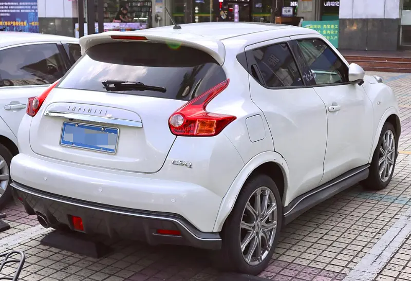 英菲尼迪ESQ：是个性“小钢炮”还是日产换标？深度解析这款特供中国的跨界SUV 第2张