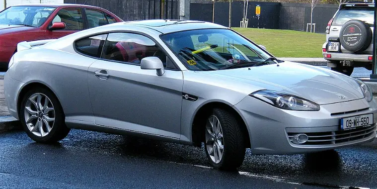 现代酷派跑车报价及买车建议：从一代经典到赛道新宠，韩系性能车的“文艺复兴” 第1张