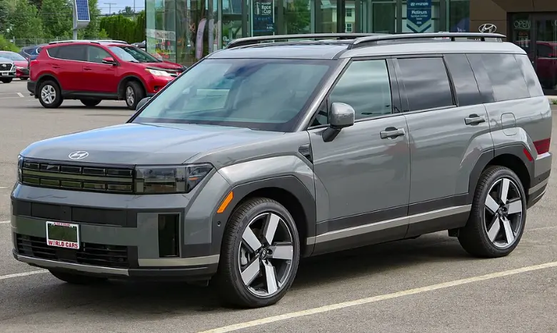 北京现代到底有没有硬派越野？从第五代胜达看合资“方盒子”的最后倔强