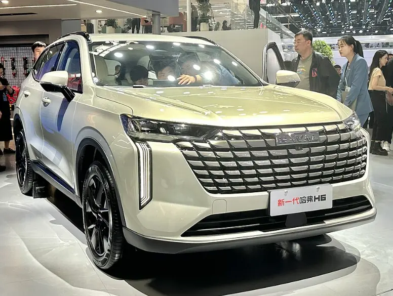 2025年长城SUV家族全系深度解析：从“国民神车”到“硬派图腾”，谁才是你的梦中情车？ 第1张