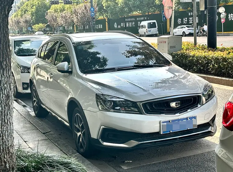 吉利S1深度解析：曾经的跨界性价比之王，2025年入手二手车还香吗？ 第3张