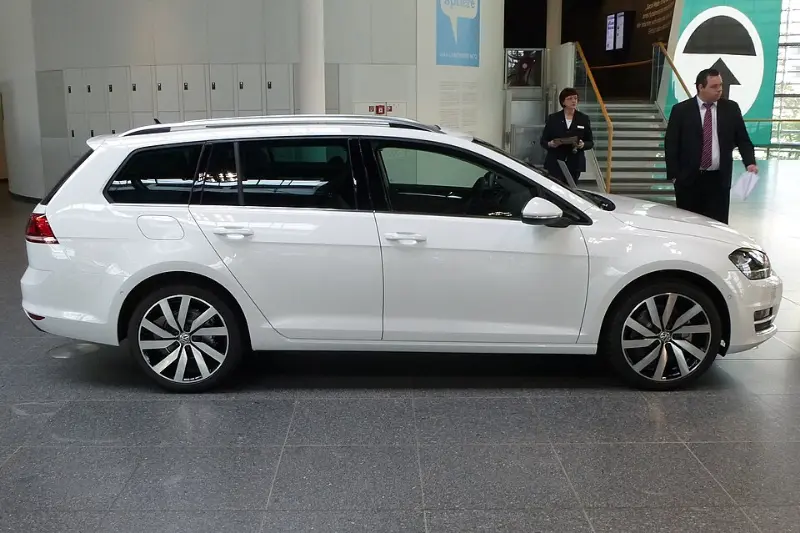 大众高尔夫7到底多少钱?从当年“神车”到二手“理财产品”,全网最全购车与避坑指南 第2张 大众高尔夫7到底多少钱?从当年“神车”到二手“理财产品”,全网最全购车与避坑指南 第2张