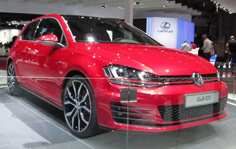 大众高尔夫7到底多少钱?从当年“神车”到二手“理财产品”,全网最全购车与避坑指南 第3张 大众高尔夫7到底多少钱?从当年“神车”到二手“理财产品”,全网最全购车与避坑指南 第3张