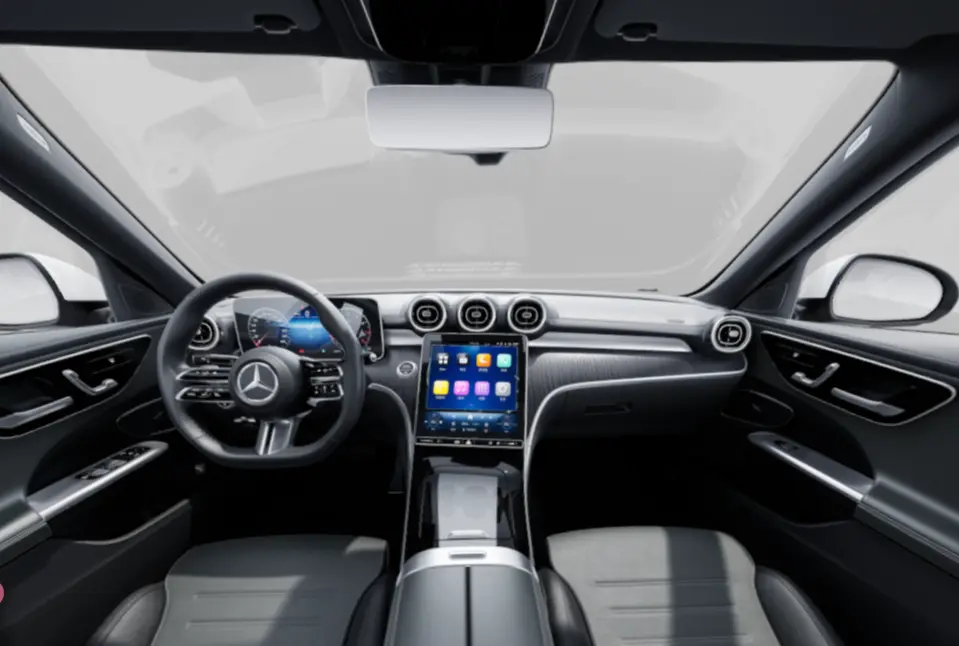 2025款奔驰C200最新报价及购车指南：指导价33.48万起，实际优惠后落地价更亲民 第3张