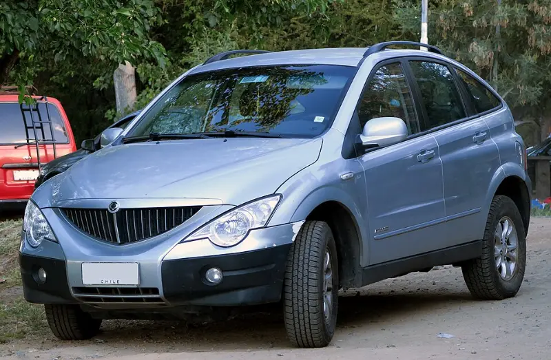 【深度解析】双龙爱腾柴油版：被误解的“硬汉”？从奔驰技术到另类设计的全面测评