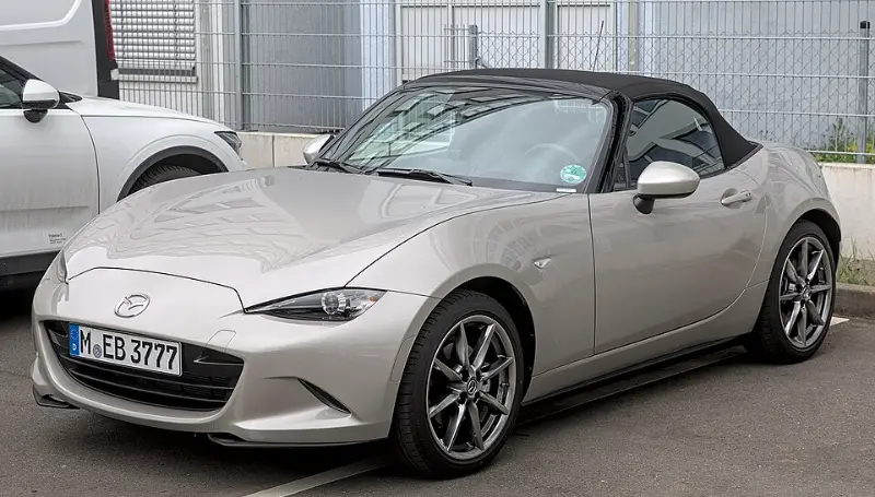 进口马自达跑车报价：30万你买不到吃亏，但可能买个“寂寞”？ 第3张